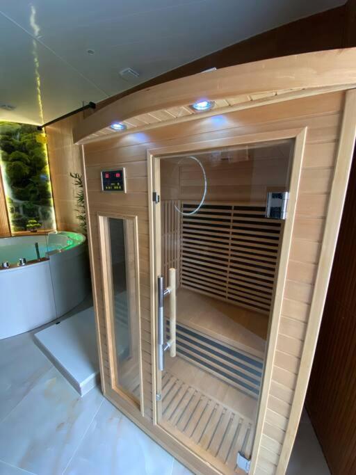 Esprit Bali ....Love Spa, Sauna De Luxe A Mulhouse Exterior photo
